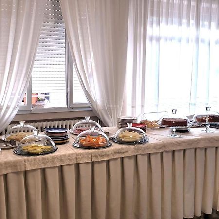 Hotel Bellavista Meuble Monte Isola Ngoại thất bức ảnh