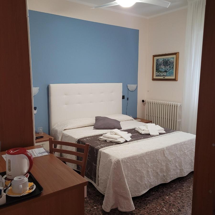 Hotel Bellavista Meuble Monte Isola Ngoại thất bức ảnh
