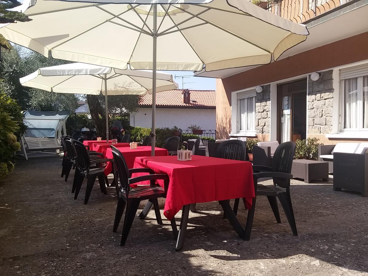 Hotel Bellavista Meuble Monte Isola Ngoại thất bức ảnh